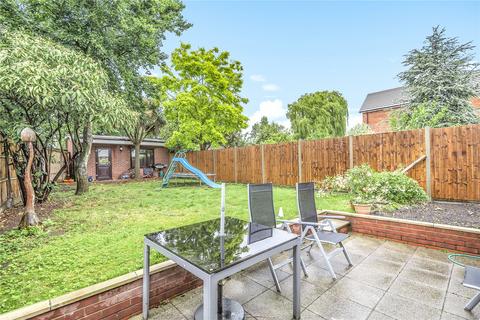 61c Heath Road, Uxbridge, UB10 0SN