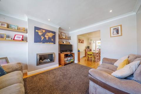 2 Stirling Close, Uxbridge, UB8 2BA