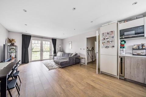 undefined, Connaught Close, Hillingdon