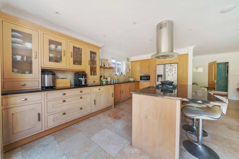 6 bedroom detached house for sale, Willow Crescent West, Uxbridge, Denham