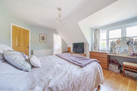 75 Willow Crescent West, Denham, Uxbridge, UB9 4AU