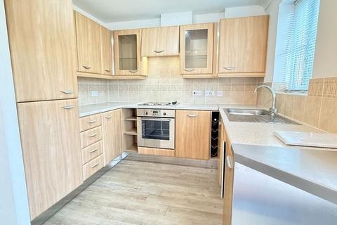 3 bedroom semi-detached house to rent, Windmill Close, Lakenheath, Brandon