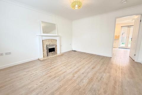 3 bedroom semi-detached house to rent, Windmill Close, Lakenheath, Brandon