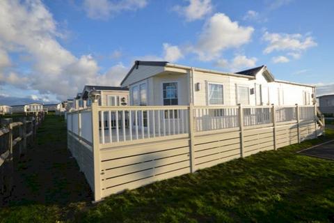 2 bedroom lodge for sale - Harts Holiday Park, Leysdown Road ME12