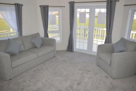 2 bedroom lodge for sale - Harts Holiday Park, Leysdown Road ME12