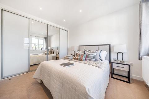 8c The Close, Beckenham, BR3 4AP