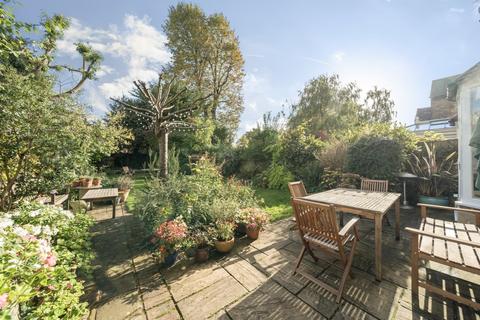 5 bedroom semi-detached house for sale - Vanbrugh Fields, London SE3