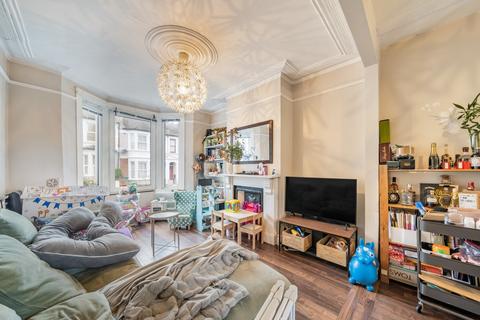 2 bedroom terraced house for sale - Lucknow Street, London SE18