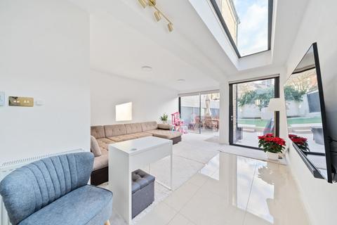 5 bedroom terraced house for sale - Sundorne Road, London SE7