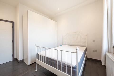 1 bedroom flat for sale, Mornington Place, Mornington Crescent, London, NW1