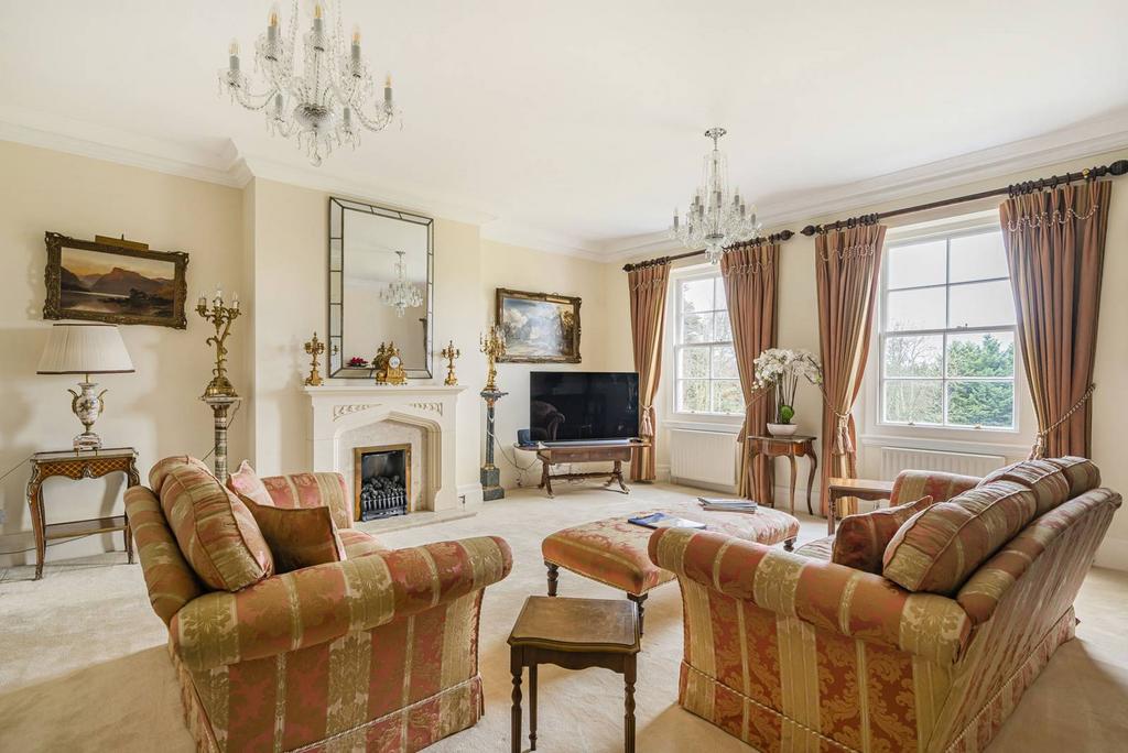 Nanhurst Park, Cranleigh, GU6 2 bed flat for sale - £500,000