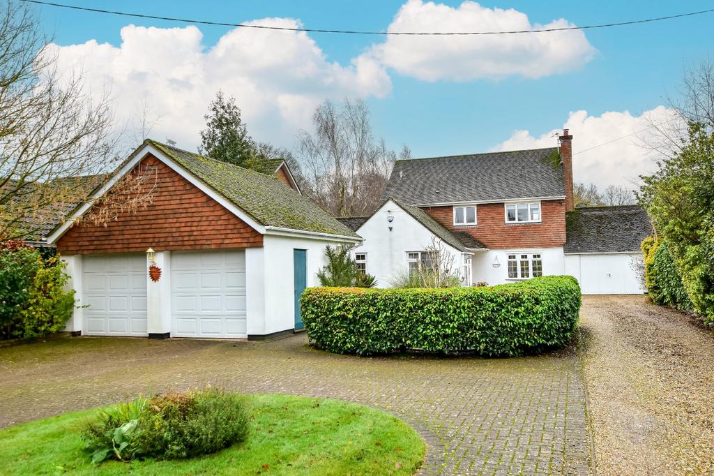 Marriotts Avenue, South Heath, Great Missenden, Bucks, HP16 4 bed