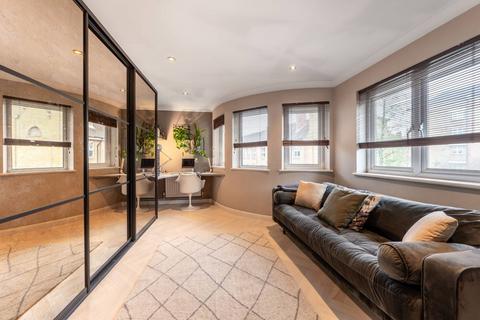 1 bedroom flat to rent, Webb Close, North Kensington, London, W10