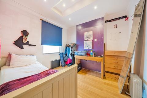 27 Goodrich Road, London, SE22 9EQ