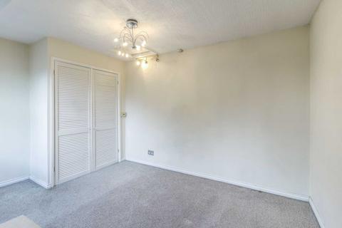 33 Donnington, Bradville, Milton Keynes, MK13 7HH