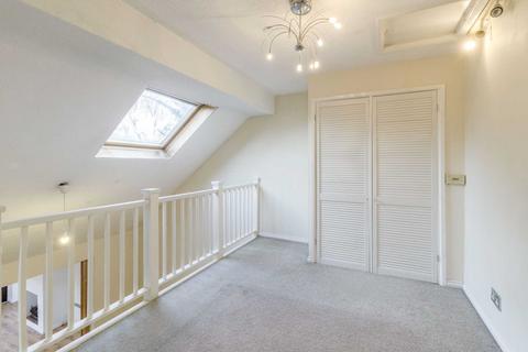 33 Donnington, Bradville, Milton Keynes, MK13 7HH