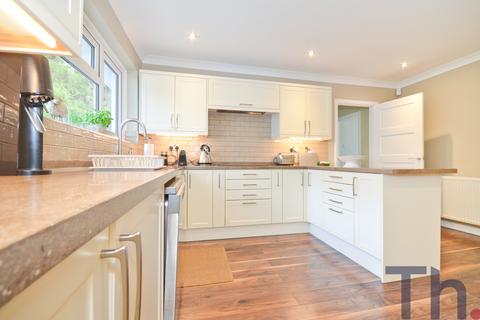 4 bedroom detached house for sale, Whitwell Road, Isle Of Wight PO38