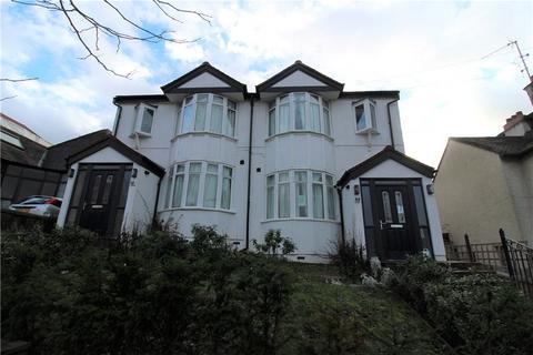 3 bedroom apartment to rent - Studland Road, Ealing, W7
