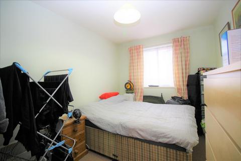 1 bedroom flat to rent, Elizabeth Court, Spring Gardens Road, High Wycombe, HP13