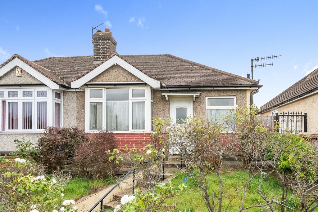 Abbey Road, Belvedere DA17 2 bed bungalow for sale £375,000