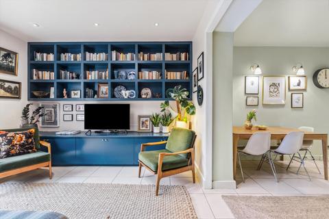 Garden Flat, 5 Marlborough Road, London, W4 4EU