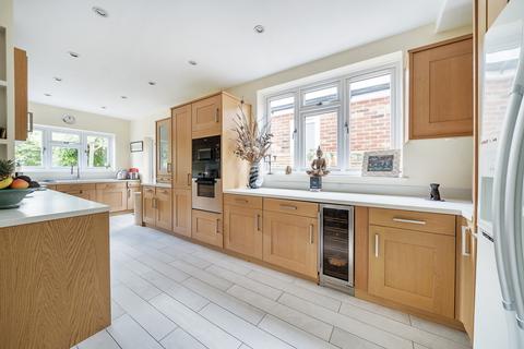 4 bedroom detached house for sale - Upwood Road, Lee SE12