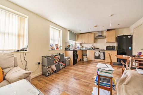 2 bedroom flat for sale, Aylesbury,  Buckinghamshire,  HP19