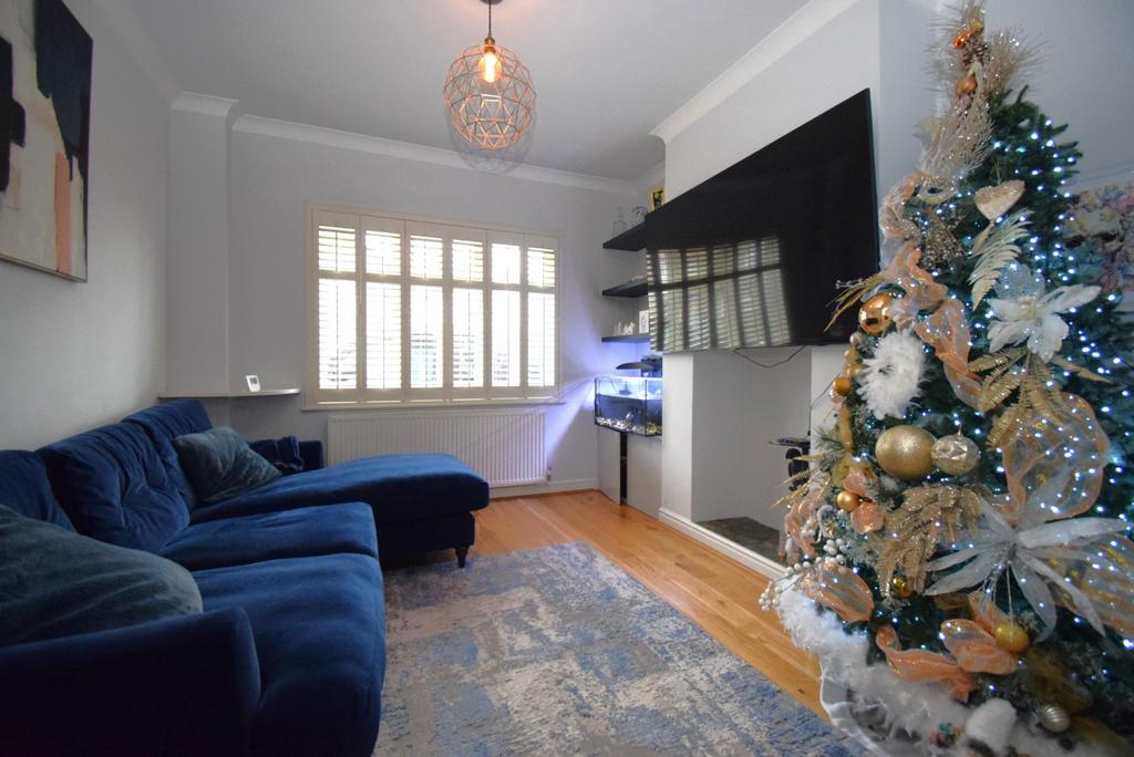 Gore Road, Burnham, SL1 3 bed semidetached house for sale £550,000