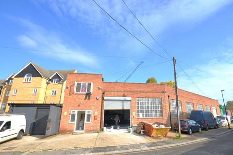 Warehouse to rent - Fabrication House - The Ham, Brentford