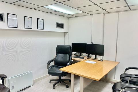 Office to rent - Goodmayes Road, Ilford, IG3