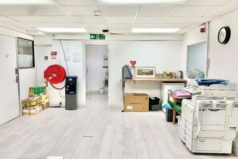 Office to rent - Goodmayes Road, Ilford, IG3