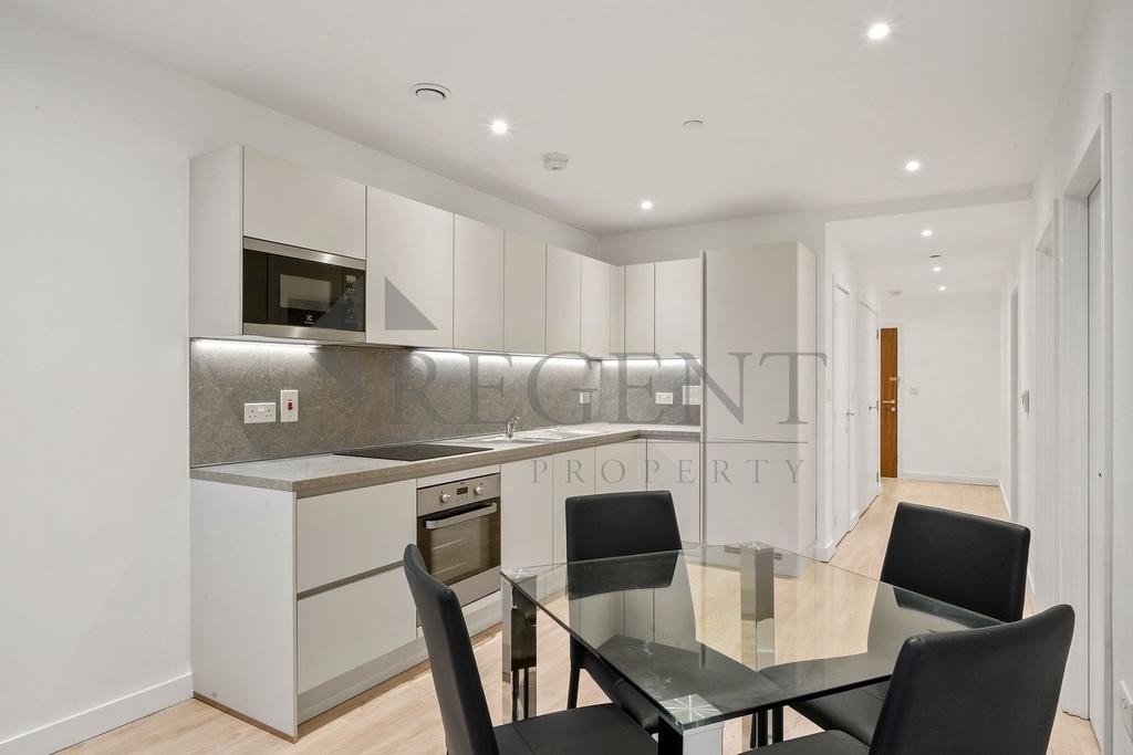Kitchen &amp; Dining