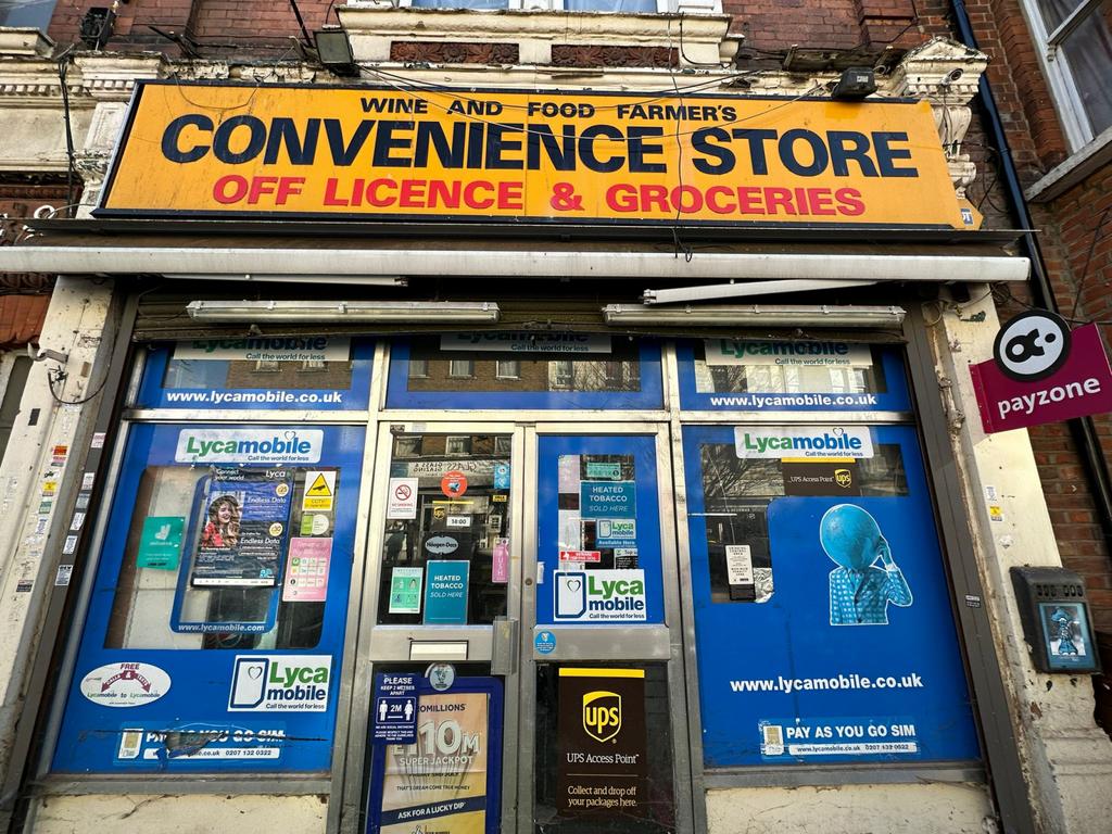 Shop to let in NW6