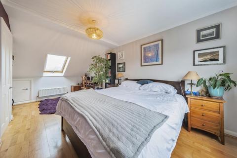 10 Ashlone Road, London, SW15 1LR
