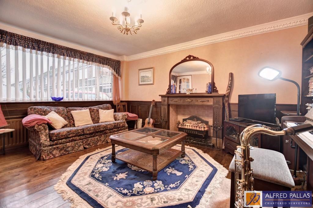 Weardale Avenue, South Bents 6 bed detached house for sale £650,000