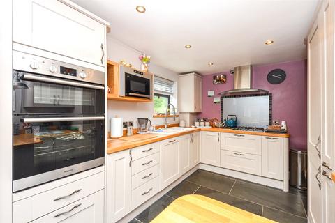 2 bedroom bungalow for sale, Pentrefelin, Criccieth, Gwynedd, LL52