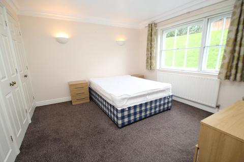 2 bedroom flat to rent - Gledhow Valley Road, Leeds, West Yorkshire, UK, LS17