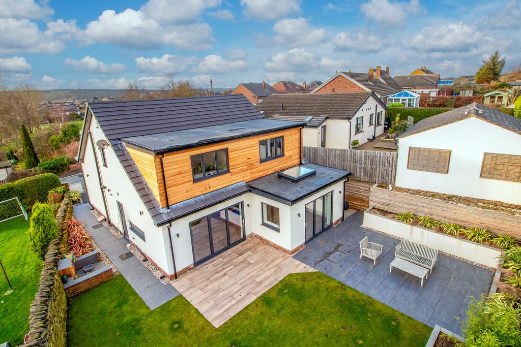 Turnshaw Avenue, Kirkburton 4 bed detached house for sale £599,950