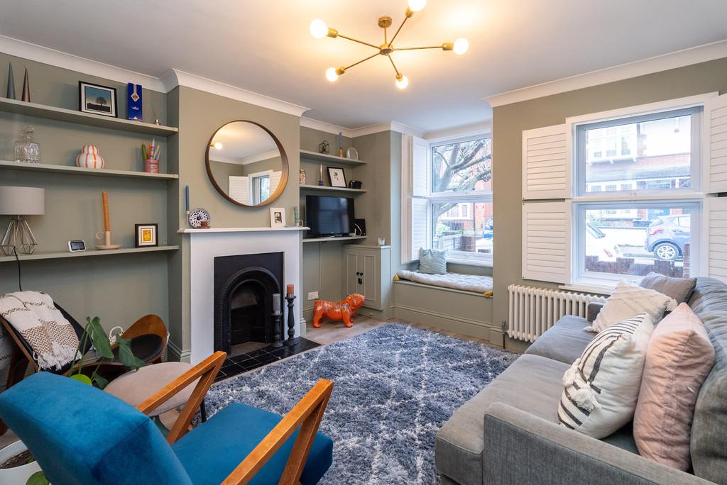 Hart Road, Dorking 3 bed end of terrace house for sale £550,000