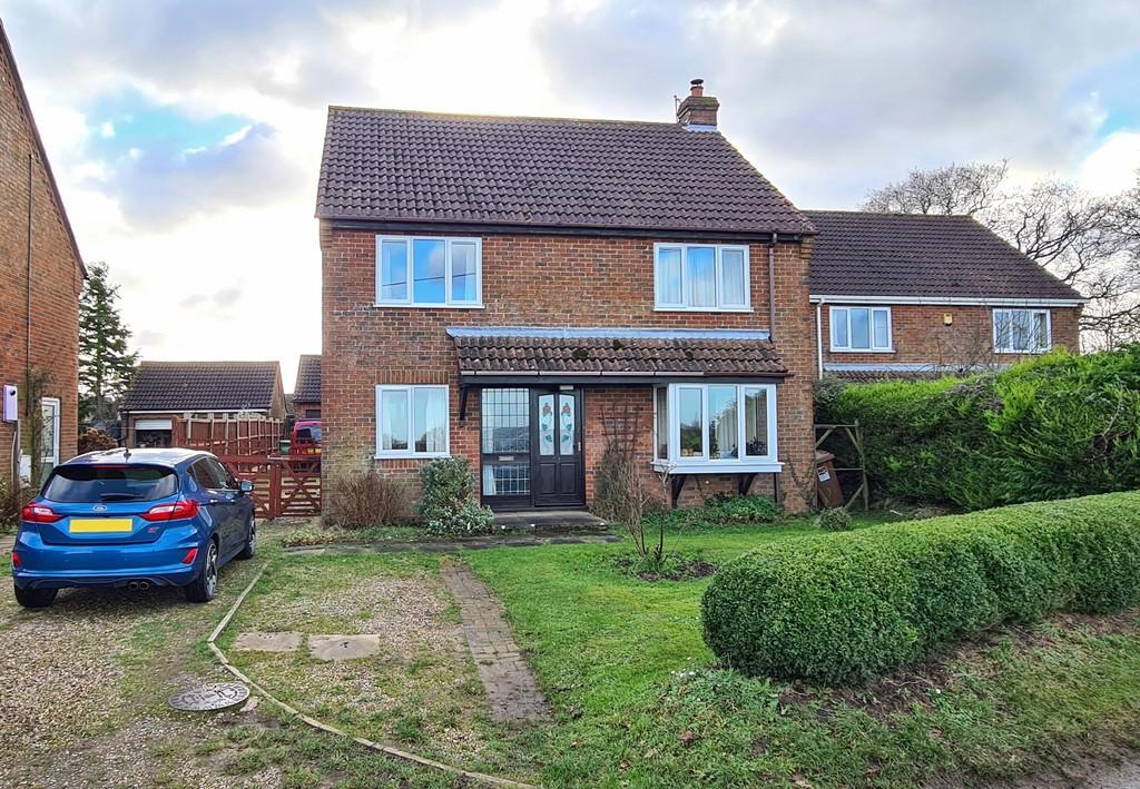 Skeyton Road, North Walsham 4 bed detached house for sale £325,000