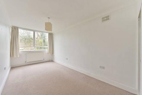 3 bedroom flat for sale, Putney Hill, Putney, London, SW15