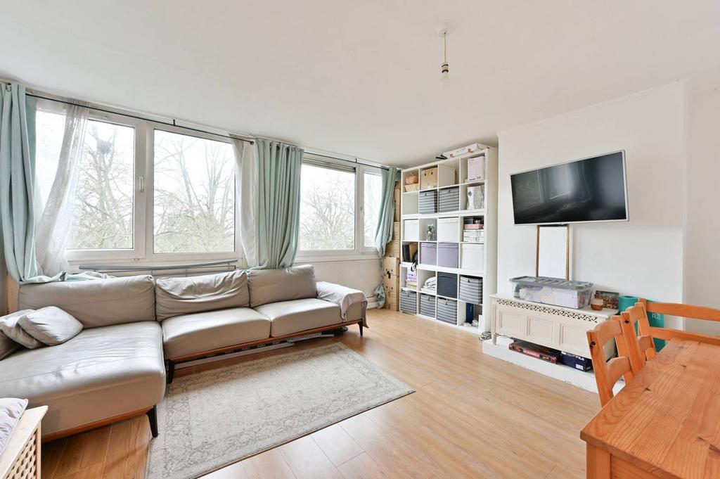 Ibsley Gardens, Roehampton, London, SW15 3 bed maisonette for sale - £ ...