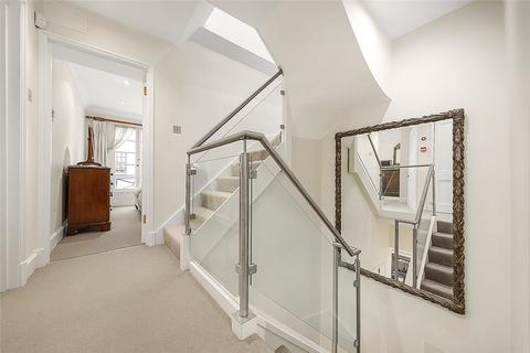 4 bedroom house to rent, Hyde Park Gardens Mews, London