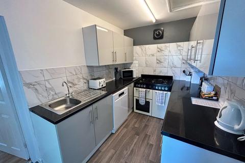 66 Oak Drive, Colwyn Bay, LL29 7YS