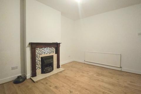 2 bedroom apartment to rent, Forest Road, Leytonstone, E11