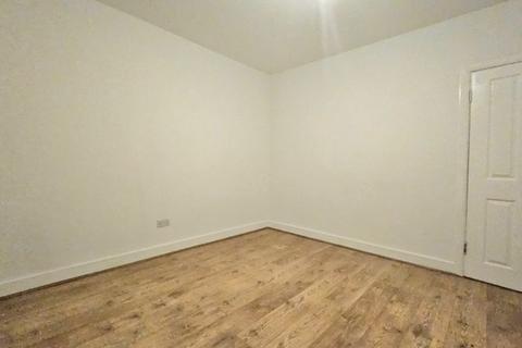 2 bedroom apartment to rent, Forest Road, Leytonstone, E11