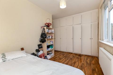 3 bedroom apartment for sale, Chinbrook Road, LONDON, SE12