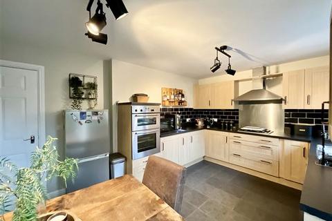 97 Normanton Spring Road, Sheffield, S13 7BA