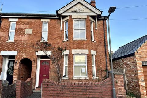 3 bedroom end of terrace house for sale, Lovat Street, Newport Pagnell, Buckinghamshire, MK16