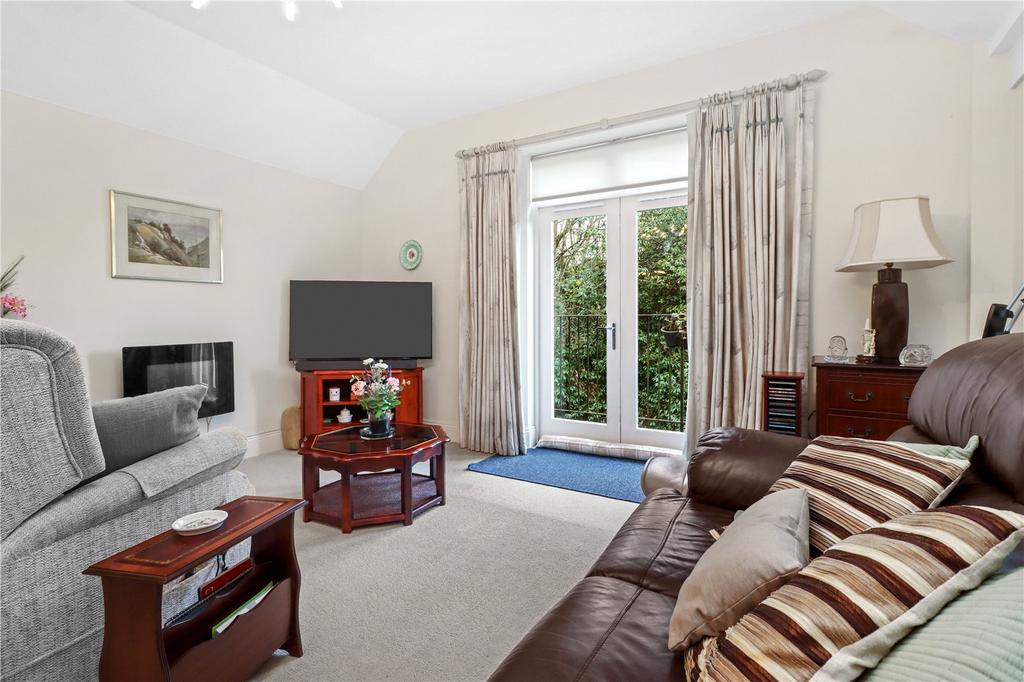 Buckswood Grange, Rocks Road, Uckfield, East Sussex, TN22 2 bed